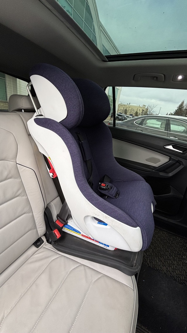 Clek Foonf Mammoth Car Seat - photo 4