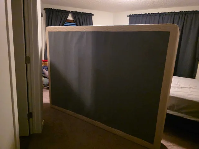 Queen bed spring box