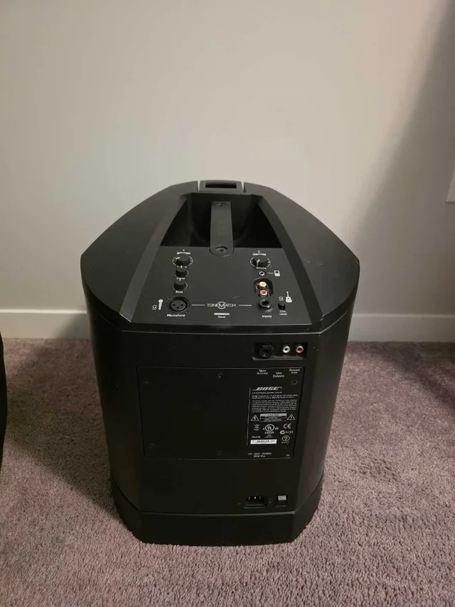 Bose L1 Compact Speaker with extender image indicator(4)