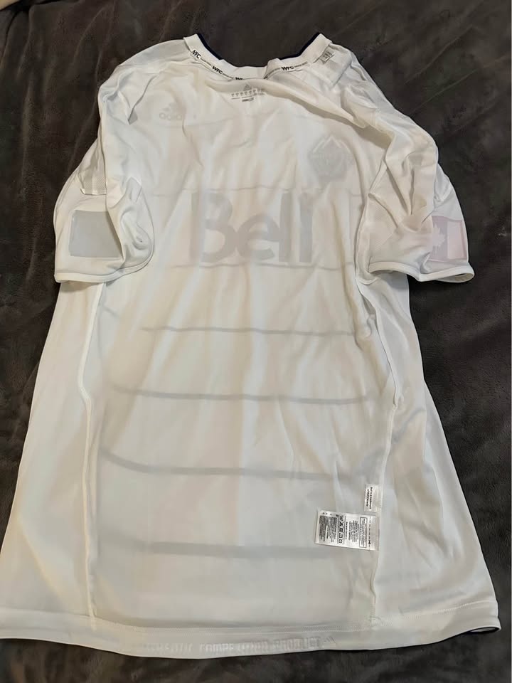 Vancouver Whitecaps FC Inaugural MLS Season Home Jersey – Size L - photo 4