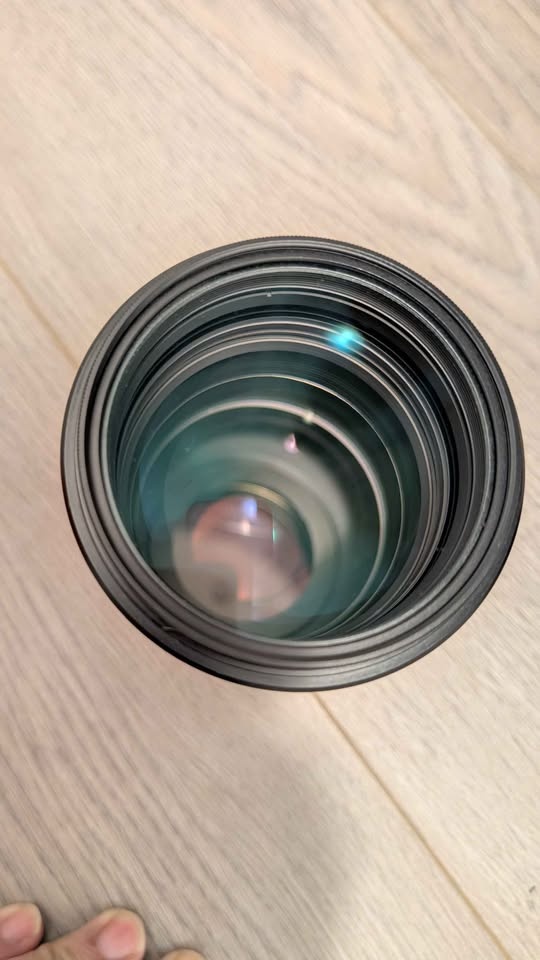 Sony 135mm f/1.8 ZA Sonnar T* Lens - Excellent - photo 4