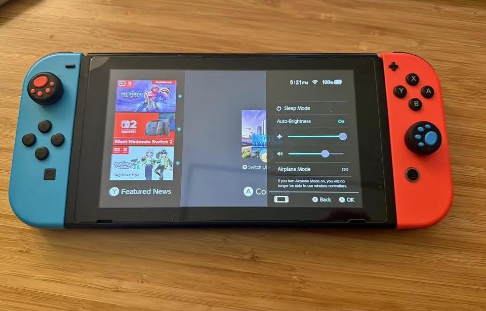 Nintendo Switch Original Console + Free Case
