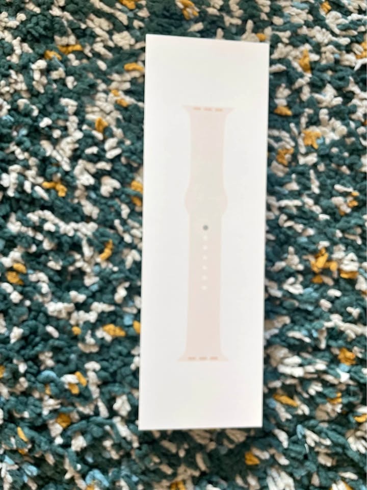 Apple Watch Sport Band – Light Blush (M/L)