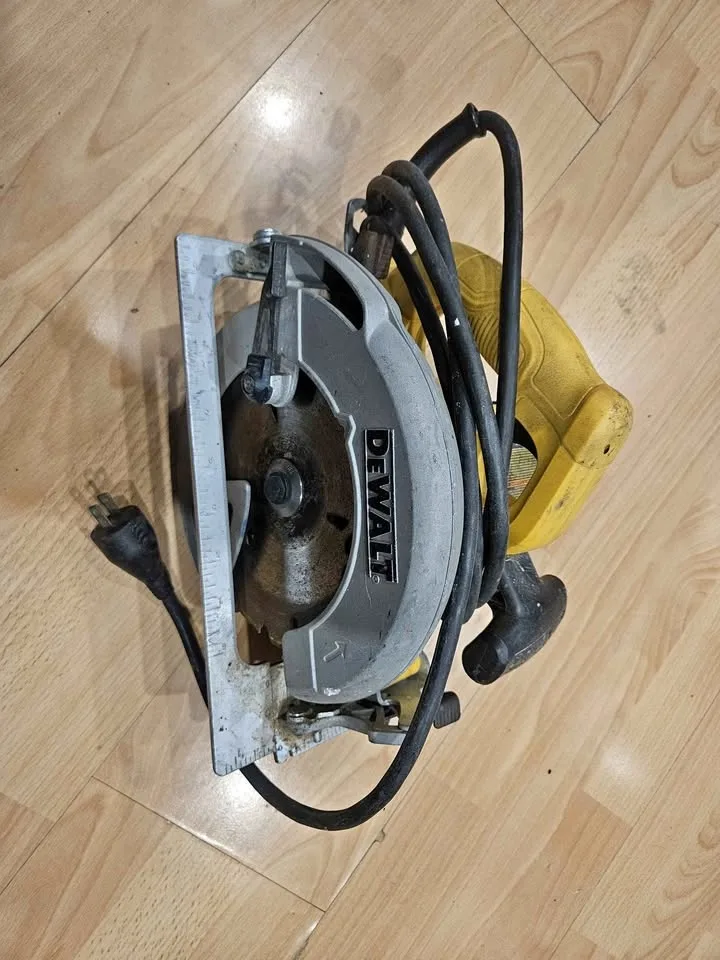 Dewalt 7 1/4" circular saw DWE575