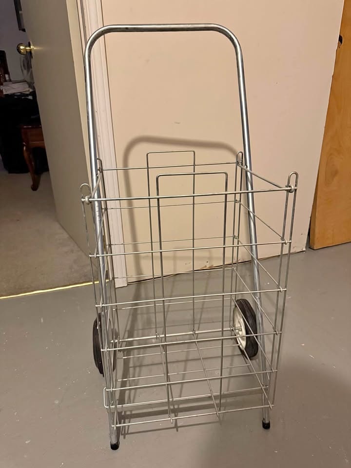 Metal folding utility or shopping cart