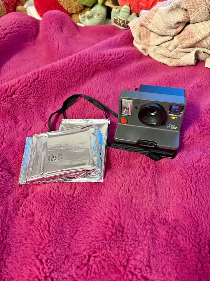 Polaroid OneStep 2 Black Camera with Silver Film