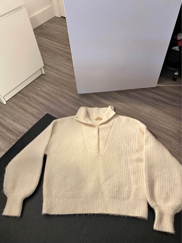 Sezane sweater