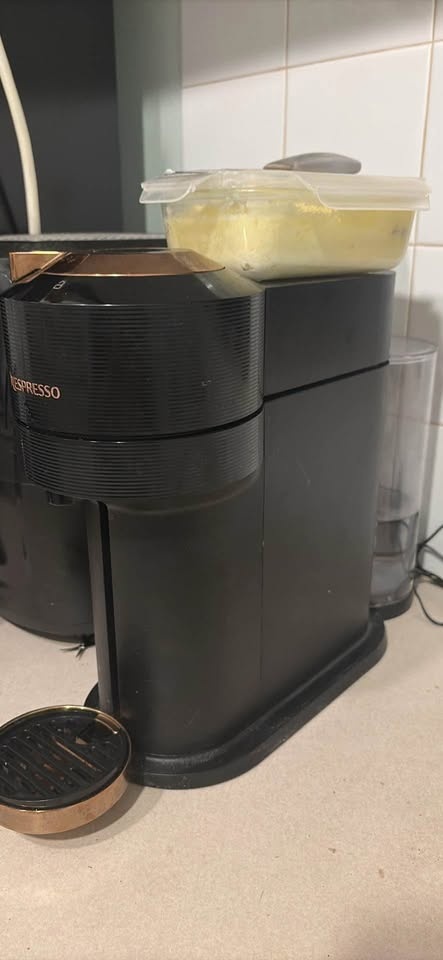 Nespresso Vertuo Next Coffee Machine - Matte Black - photo 3