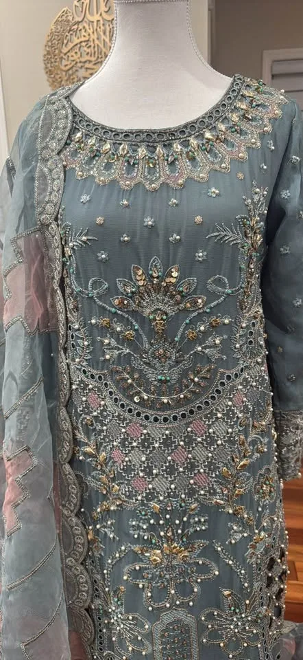 Diary Three piece Medium image indicator(3)