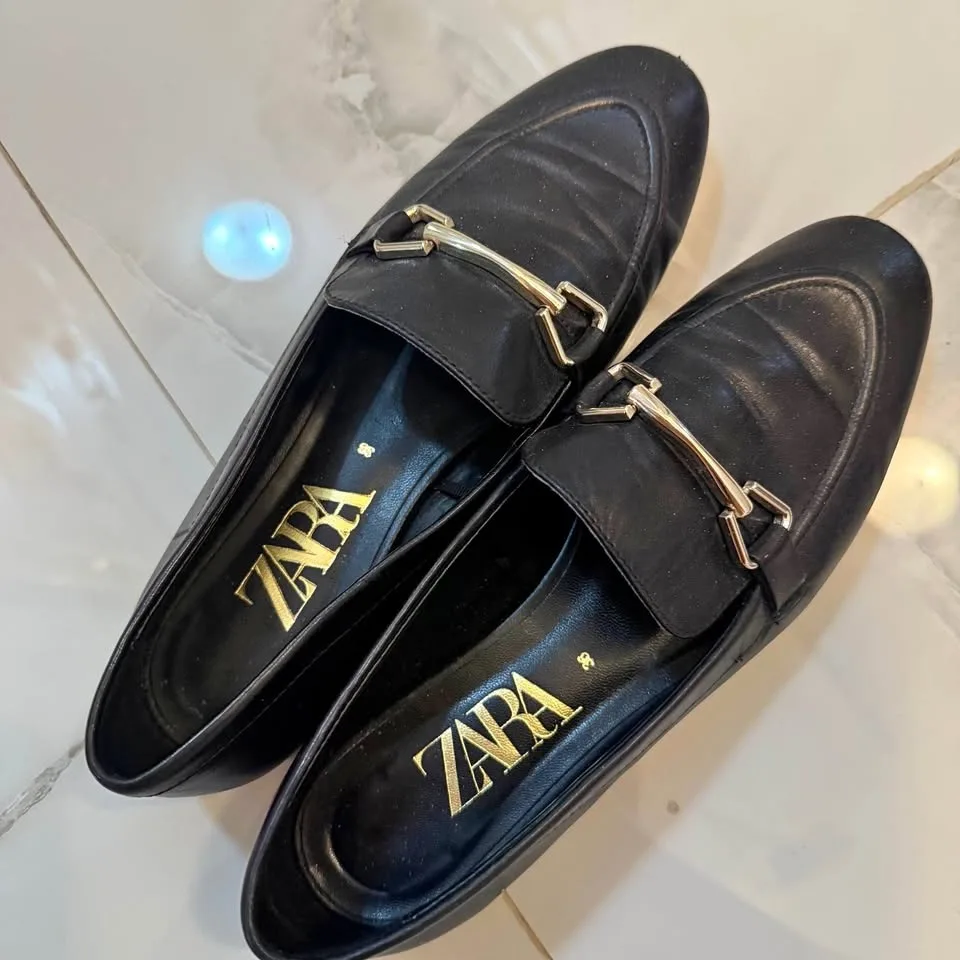 Zara Loafers size 6 women