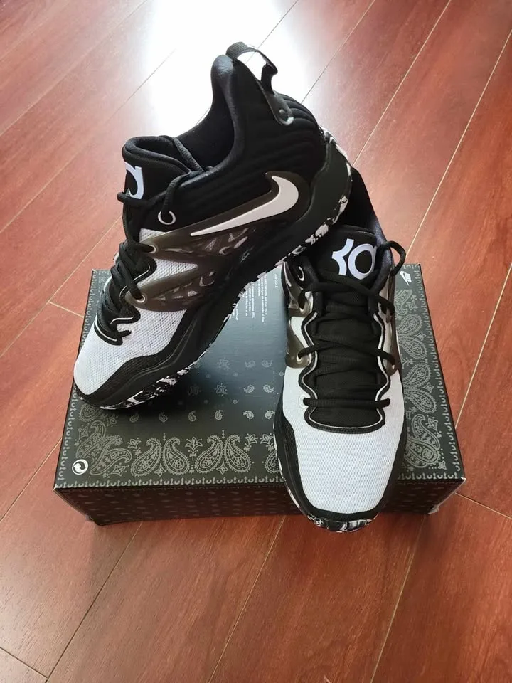 Nike KD 15 - Refuge image indicator(3)