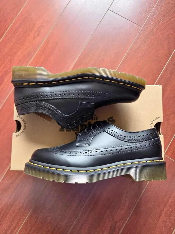 Dr. Martens Brogue Shoes - Black