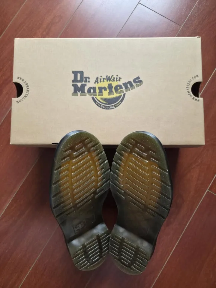 Dr. Martens Brogue Shoes - Black image indicator(6)