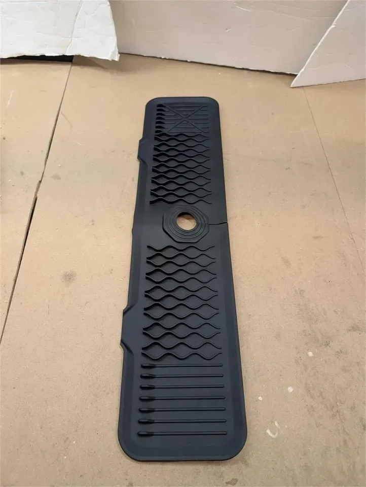 Kitchen Sink Splash Guard - Brand New!! image indicator(2)