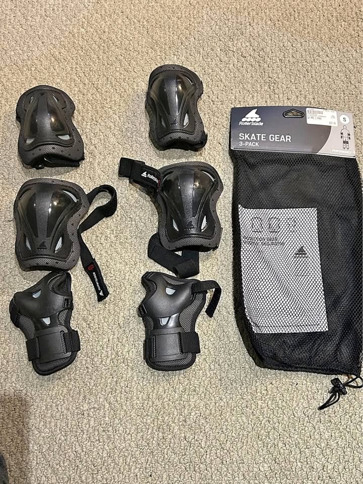 Rollerblade Skate Gear -3 Pack ( 6 Pieces) - Small Size - New!