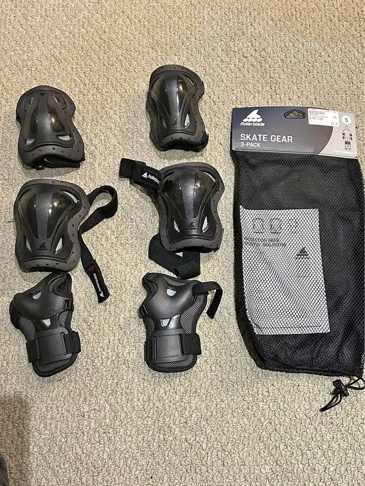 Rollerblade Skate Gear -3 Pack ( 6 Pieces) - Small Size - New!