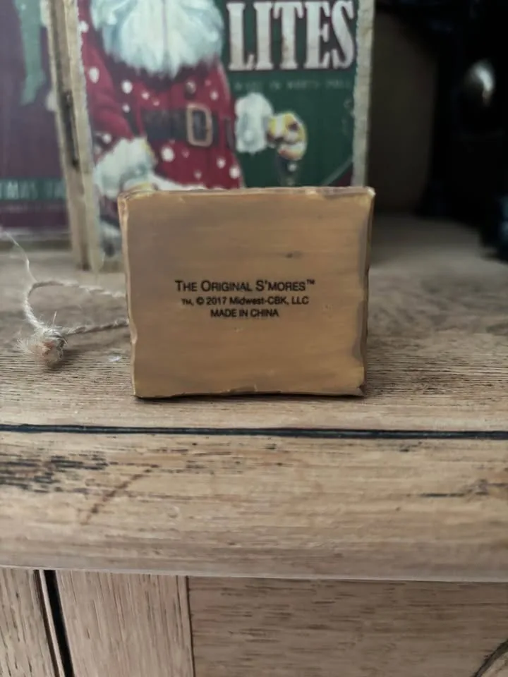 S'Mores Original 2017 Farmer with Pig Ornament image indicator(2)