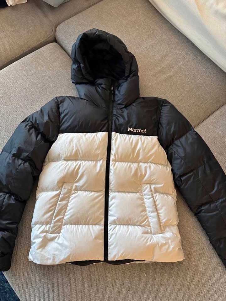 Marmot Women’s Down Puffer Jacket