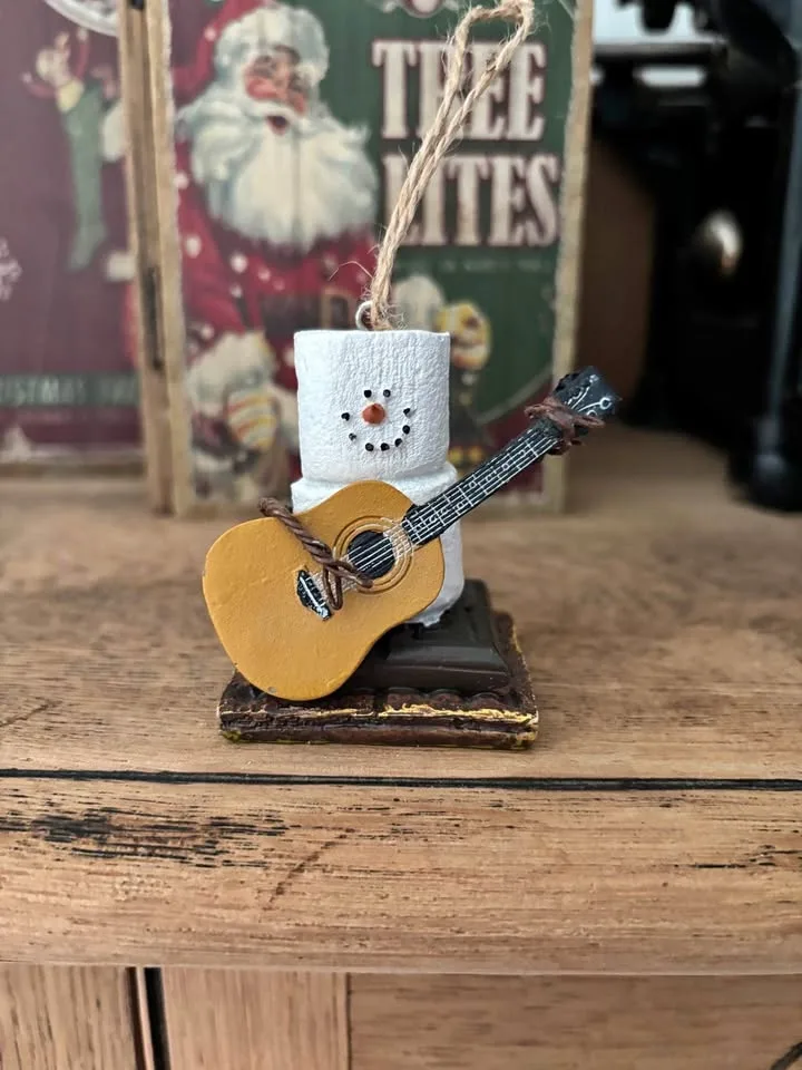 S'Mores Original 2003 with Guitar Ornament