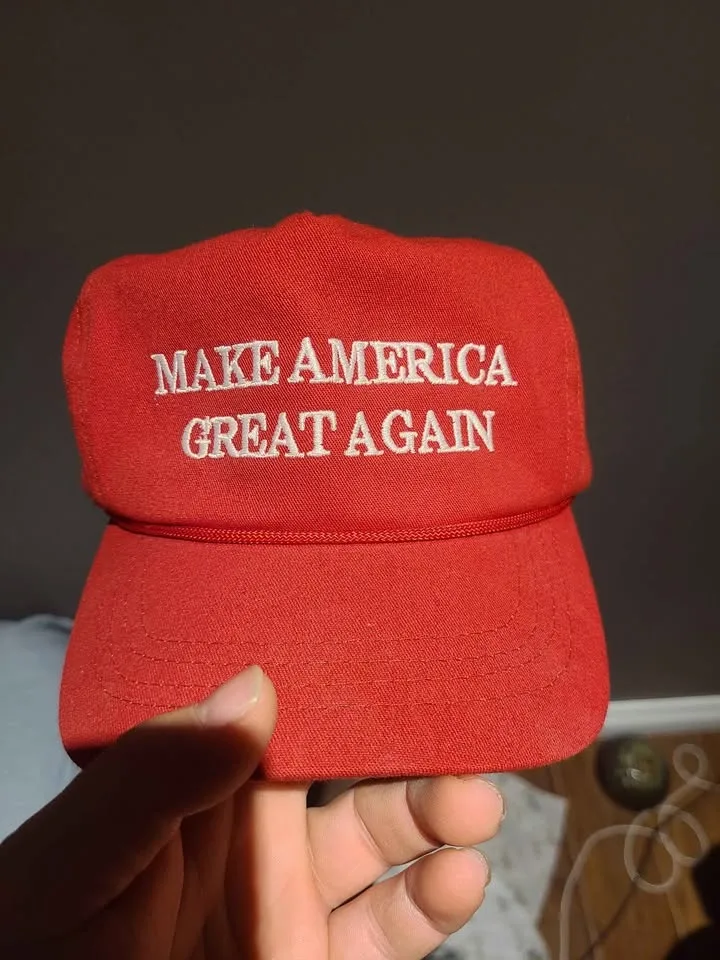 Maga hat image indicator(2)
