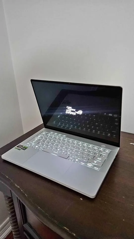 Zephyrus G14 - RTX 5070 TI - 32GB DDR5 - 2025