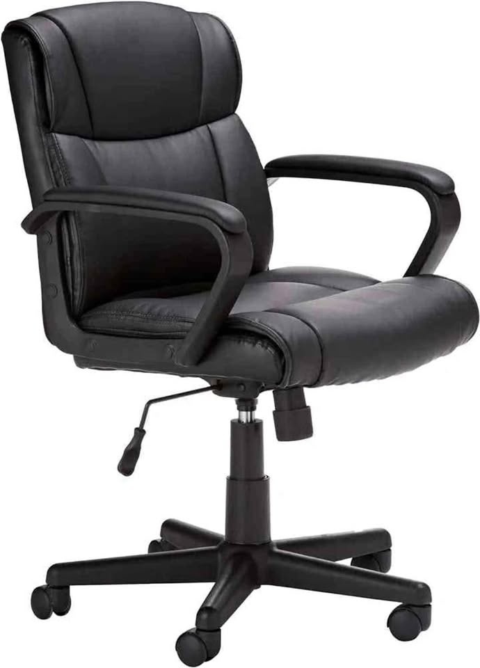 Lane Black Office Chair with High Back and padded Armrests 🥕