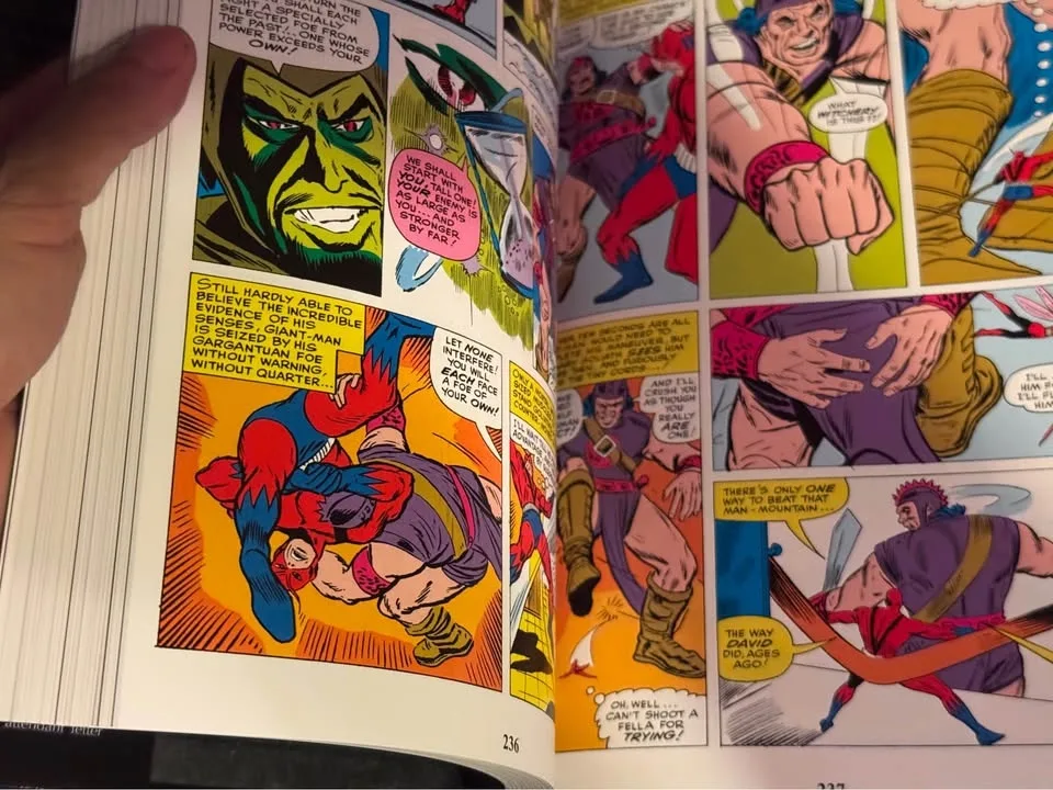 The Avengers Omnibus. First Prino. Excellent condition. image indicator(7)