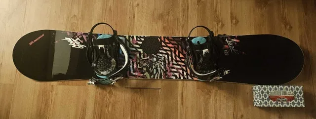 Solomon Woman Snowboard Set in a Bag image indicator(6)