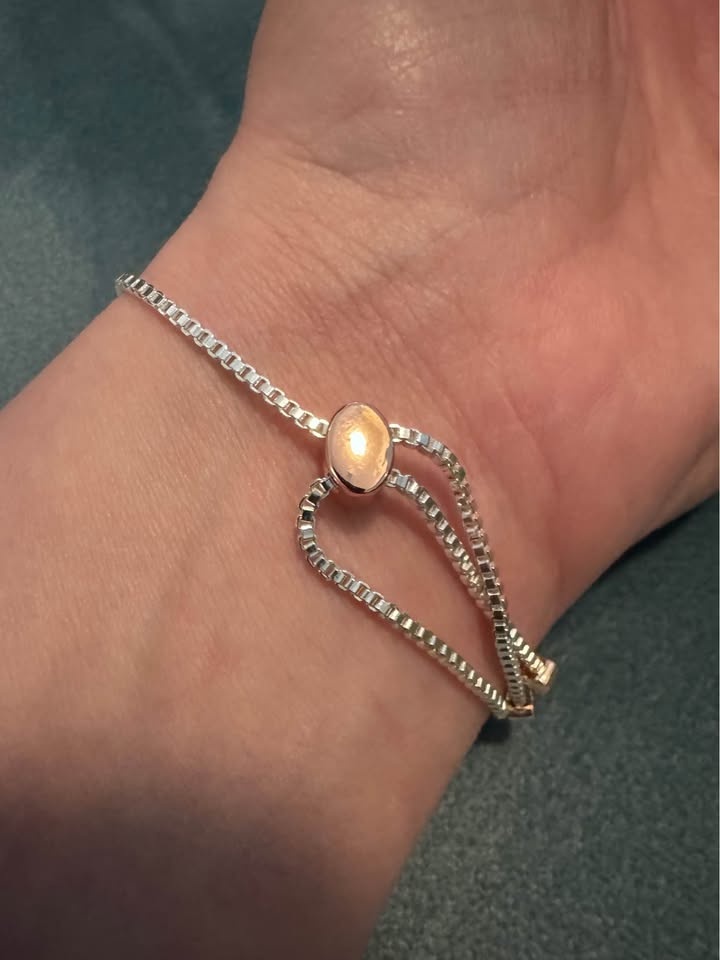 Disney Bracelet - Brand New - photo 5