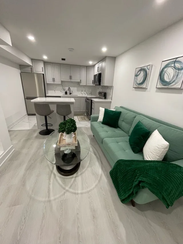 1 bed and 1 Bath basement for Rent