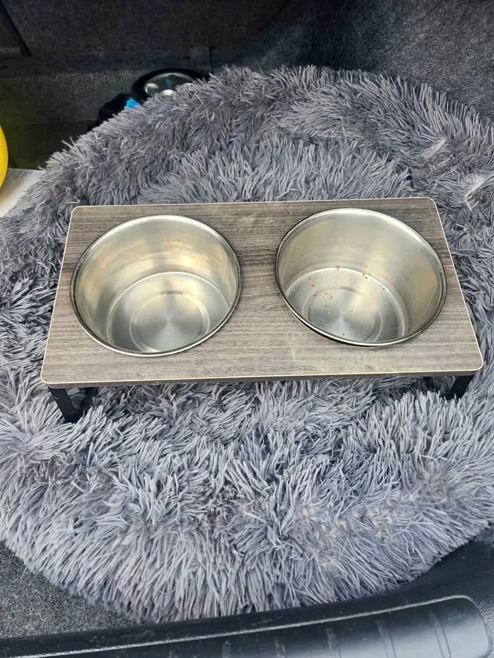 Elevated angle dog bowls with stand