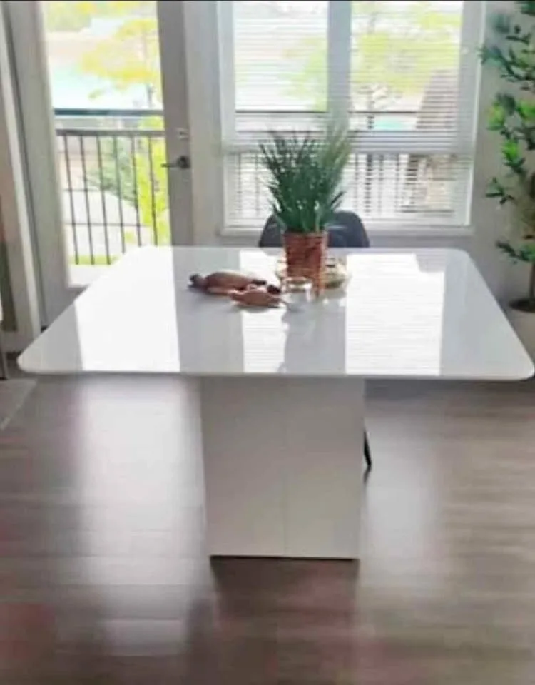 CB2 K Stadium Dine Table