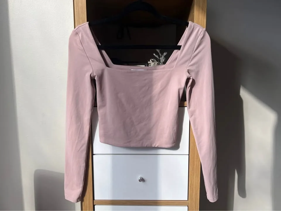 Long sleeve shirts image indicator(2)