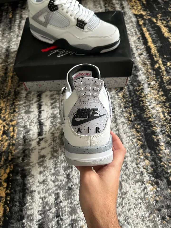 Jordan 4 White Cements size 10 Men image indicator(2)