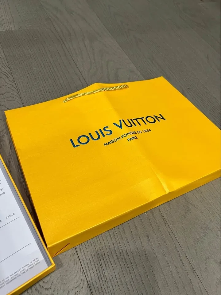 LV Black Winter Scarf (100) image indicator(5)