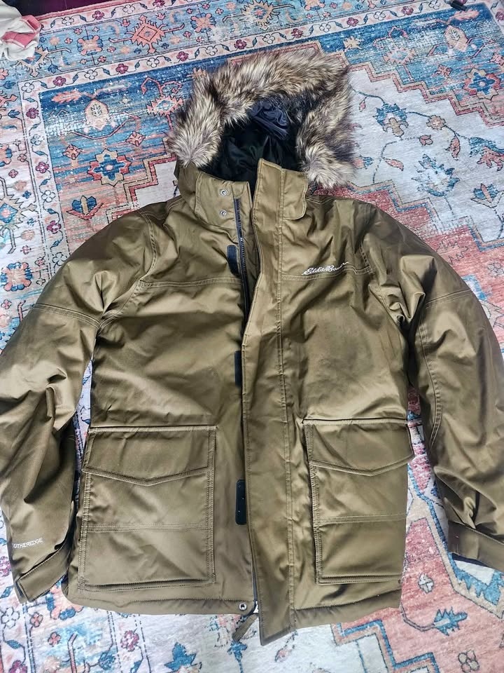 Eddie Bauer Men Ridgeline Winter Jacket (S)