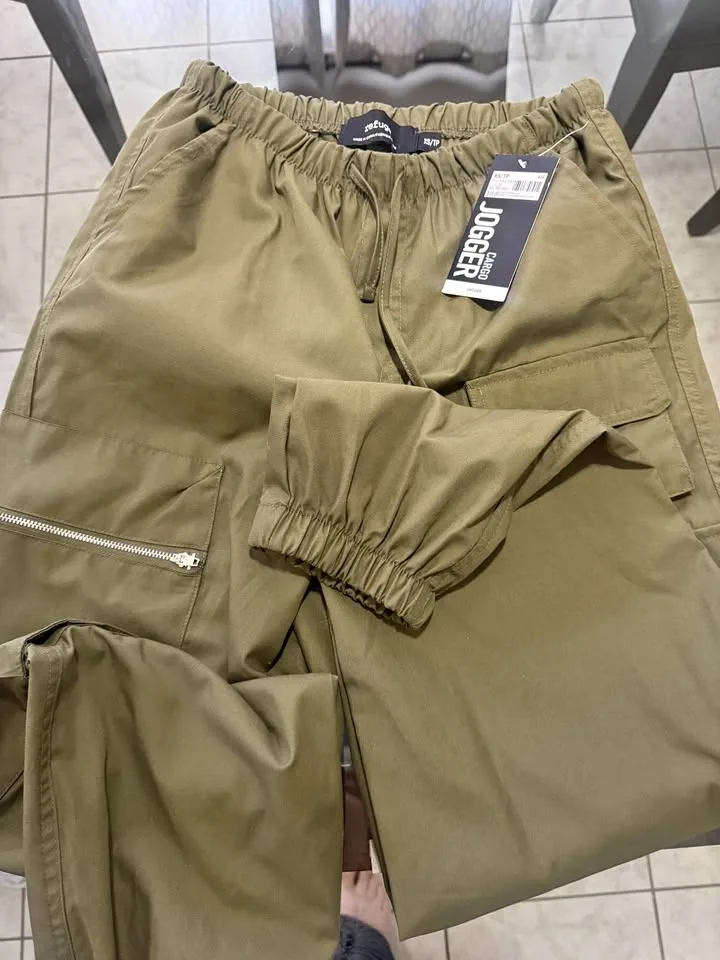 Brand new cargo jogger extra small only $10