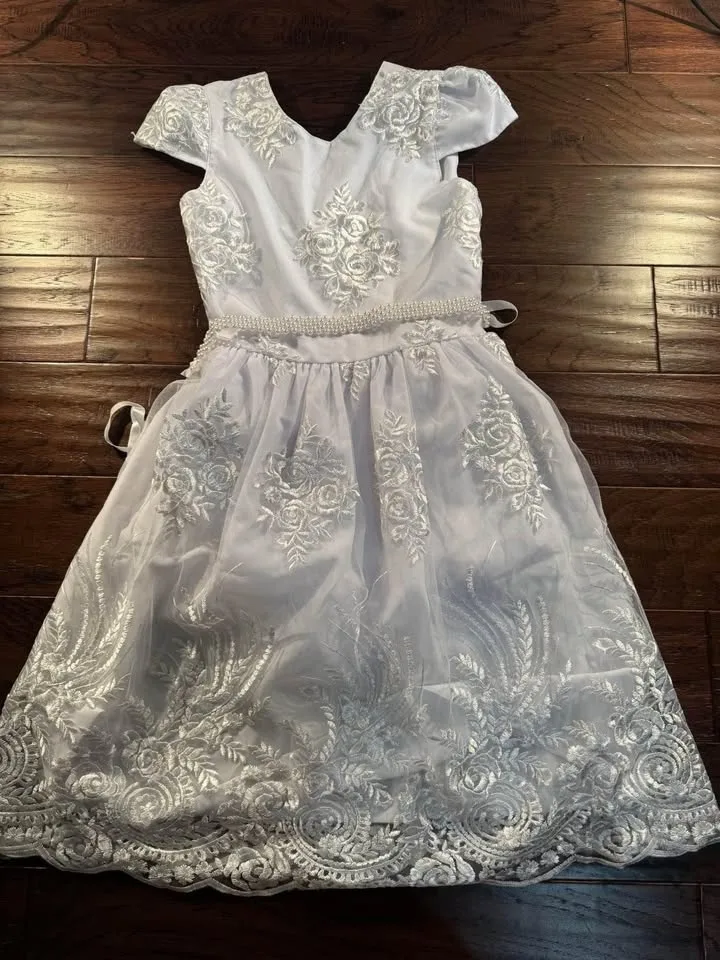 Beautiful White Dress Size 8-9 years old ONLY $25Worn ONCE from image indicator(3)