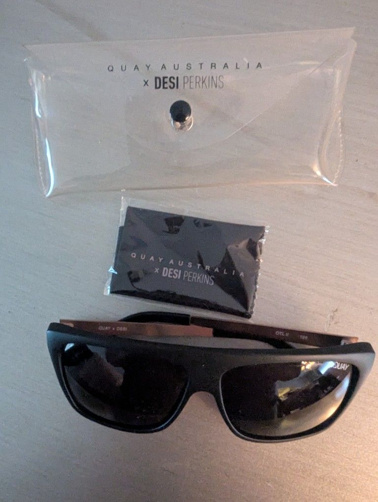 Quay Australia Sunglasses - photo 3