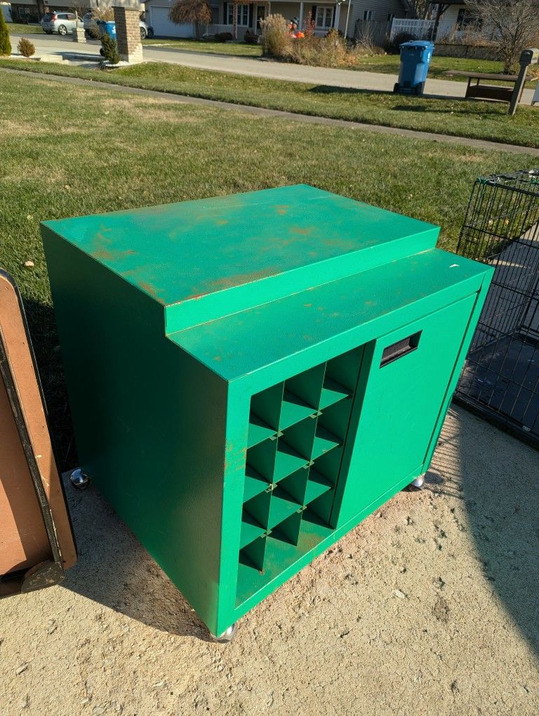 Metal Green Cabinet - photo 2