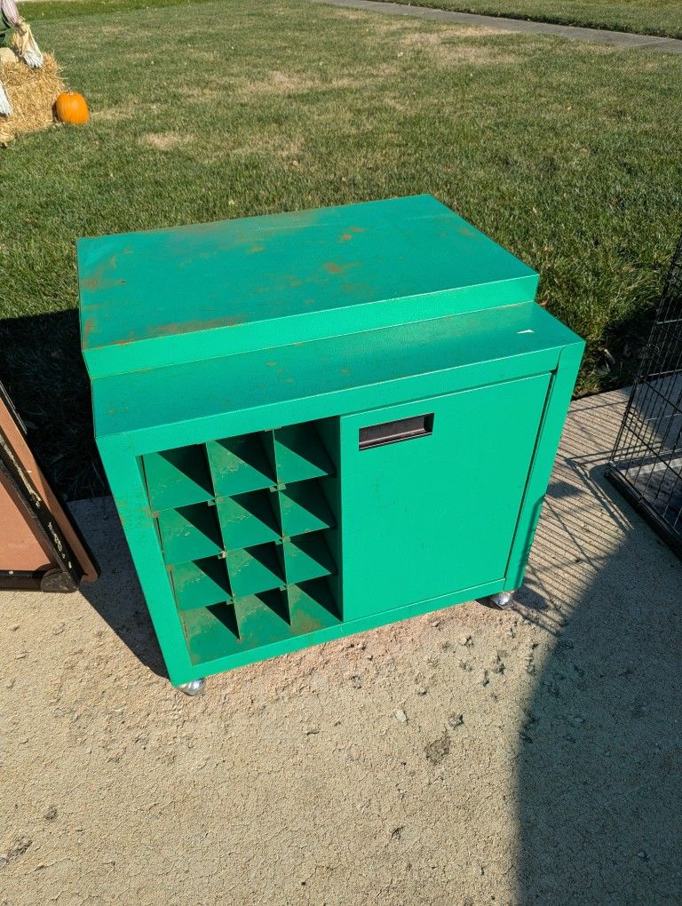 Metal Green Cabinet - photo 3