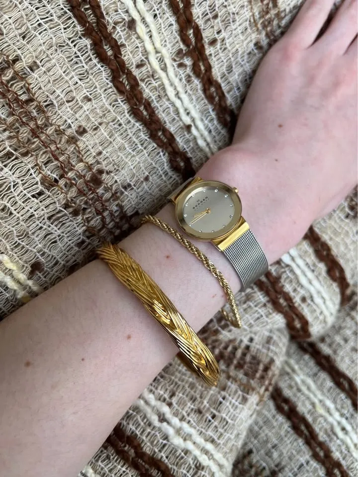 Vintage 22k Italian Gold Plated Bangle image indicator(7)