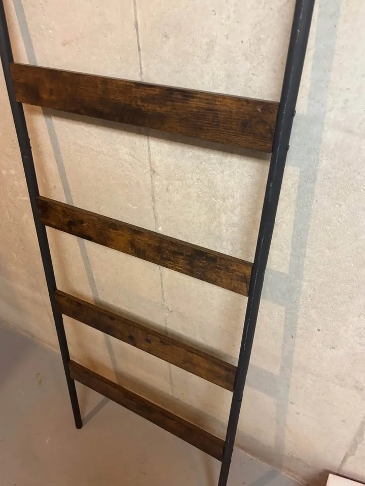 Decorative Ladder - Towel Rack/ Blanket holder etc! image indicator(3)
