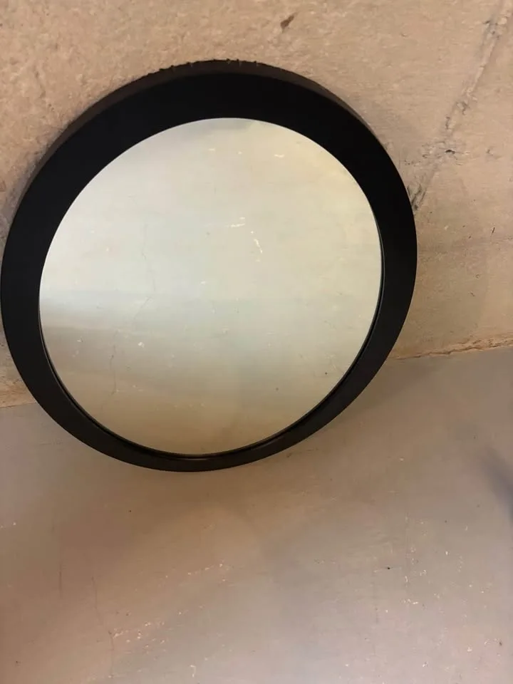 Oval Shaped Mirror! image indicator(2)