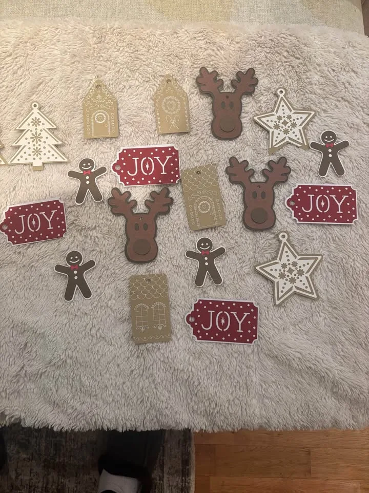 HOLIDAY GREETING CARDS & GIFT TAGS!! image indicator(8)