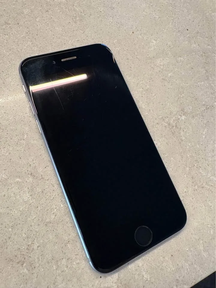 iPhone 6 Space Grey 64GB 100% Battery Health, Unlocked image indicator(2)