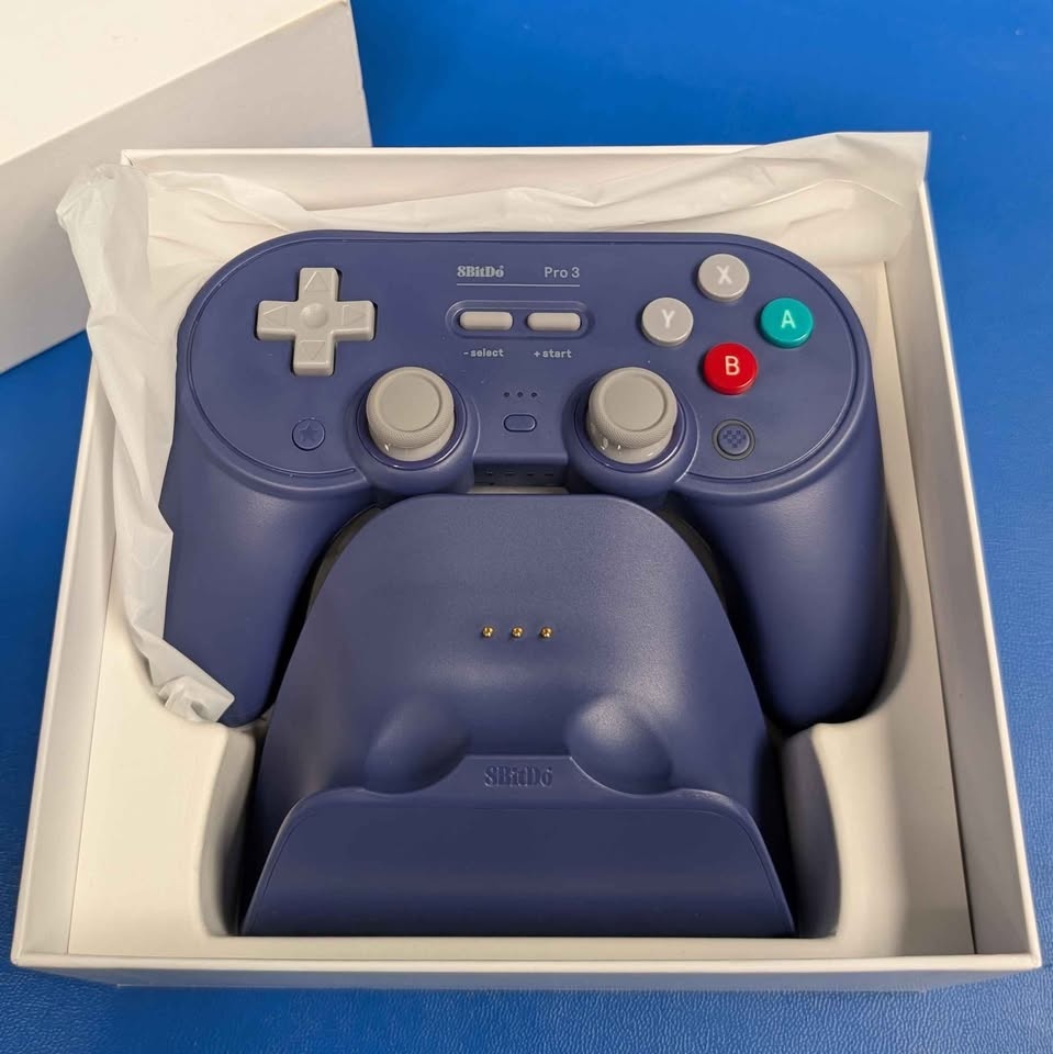 8bitdo Pro 3 controller BRAND NEW - photo 3