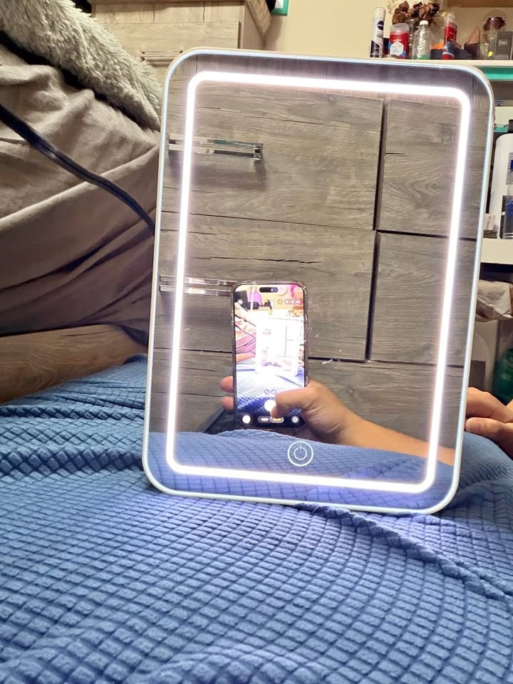 Mini refrigerator