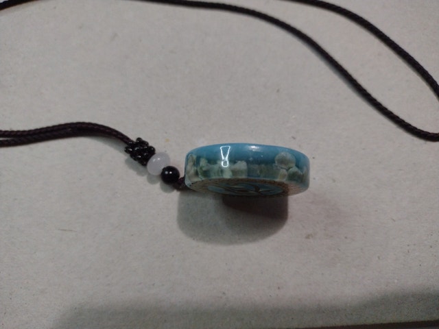 Eye of horus pendant necklace, gold on aquamarine - photo 4