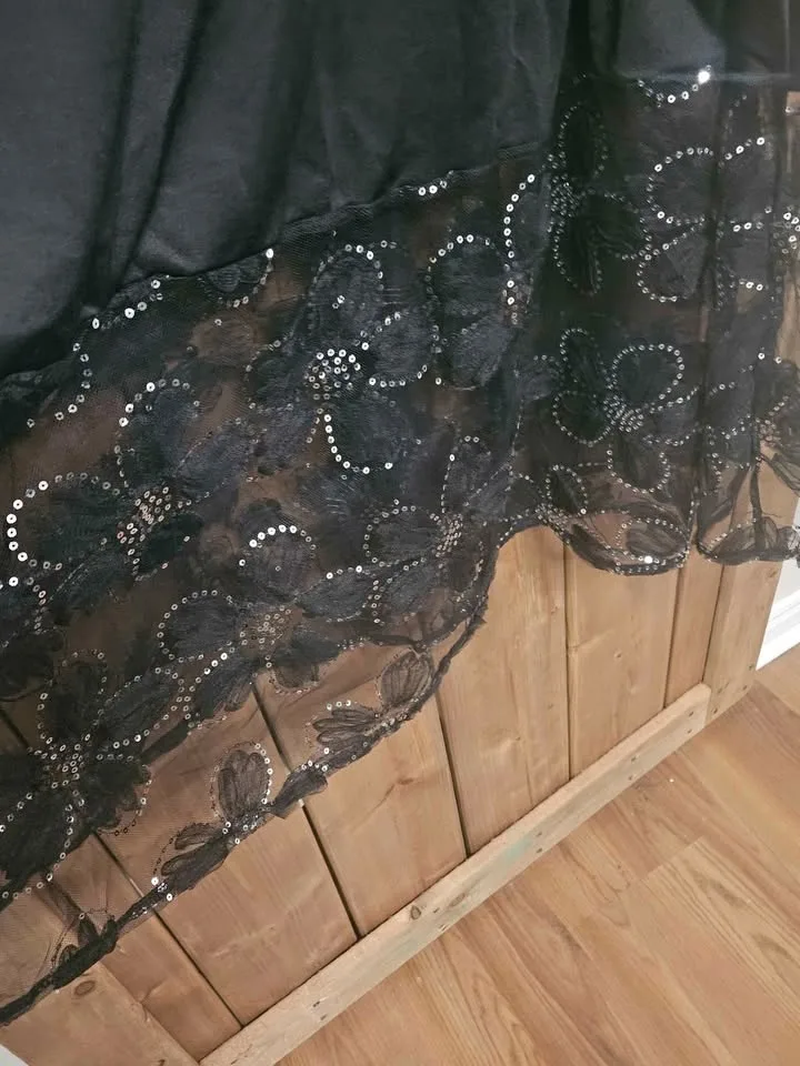 Ladies dress - NWT image indicator(3)